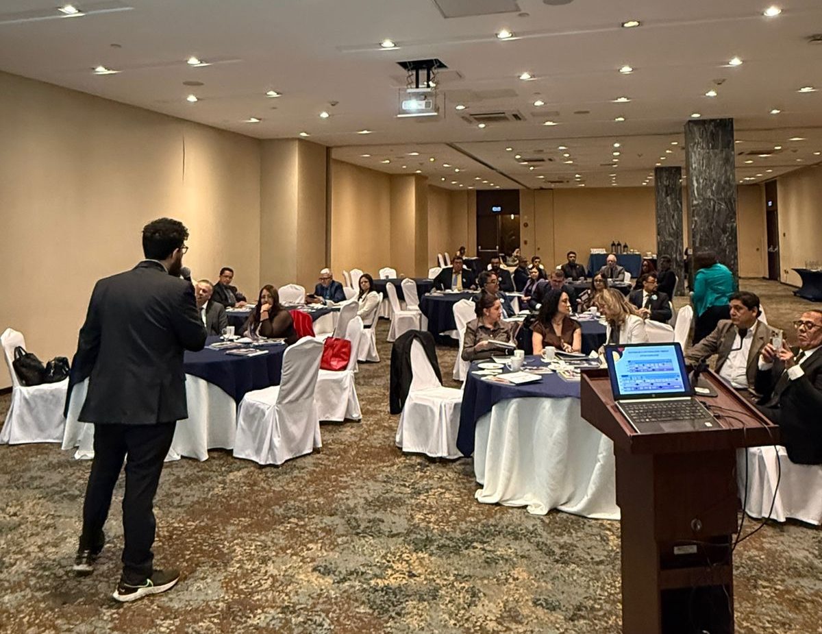 fdf201ab-8ca6-411a-8e35-fc032e47e5ac